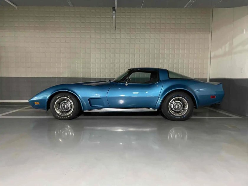 Chevrolet corvette 1973