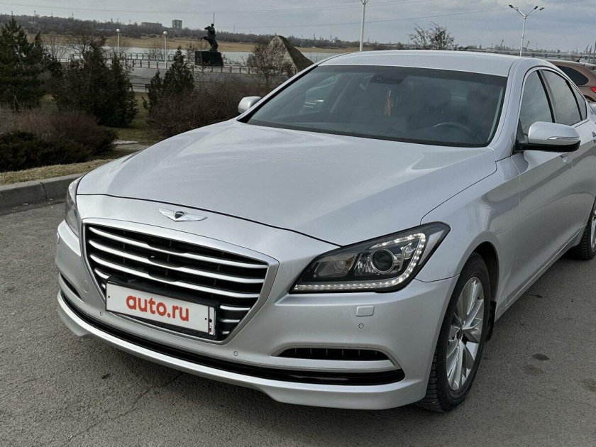 Hyundai genesis 2016