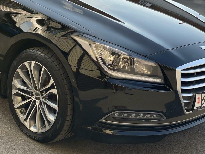 Hyundai Genesis 2016