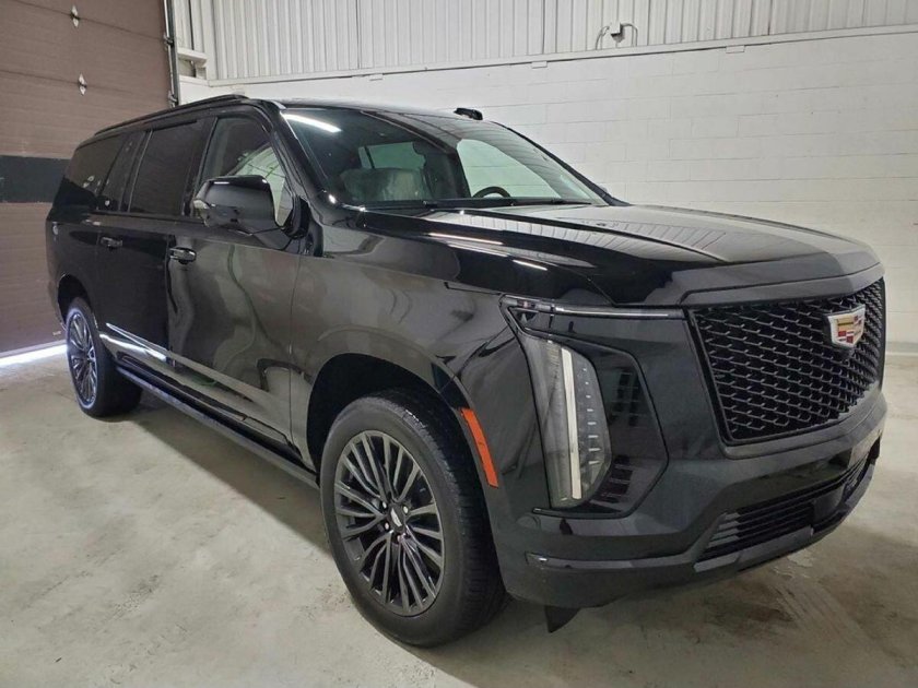 Кадиллак эскалейд черный