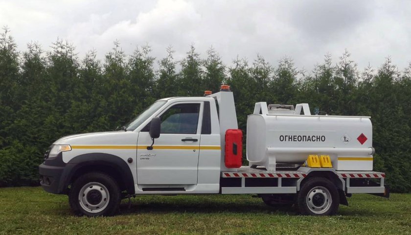 УАЗ профи топливозаправщик