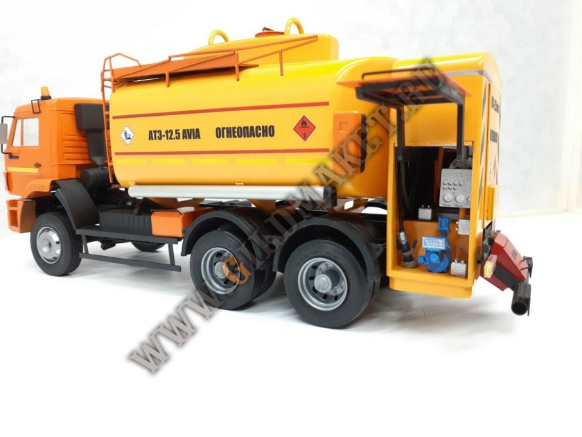Камаз топливозаправщик