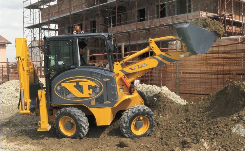 Экскаватор -погрузчик Venieri VF 1.33