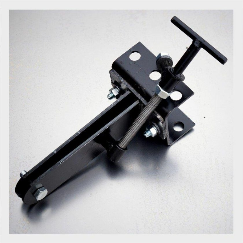 Петля буксирная зазорная сцепка 8602-2707070 КАМАЗ