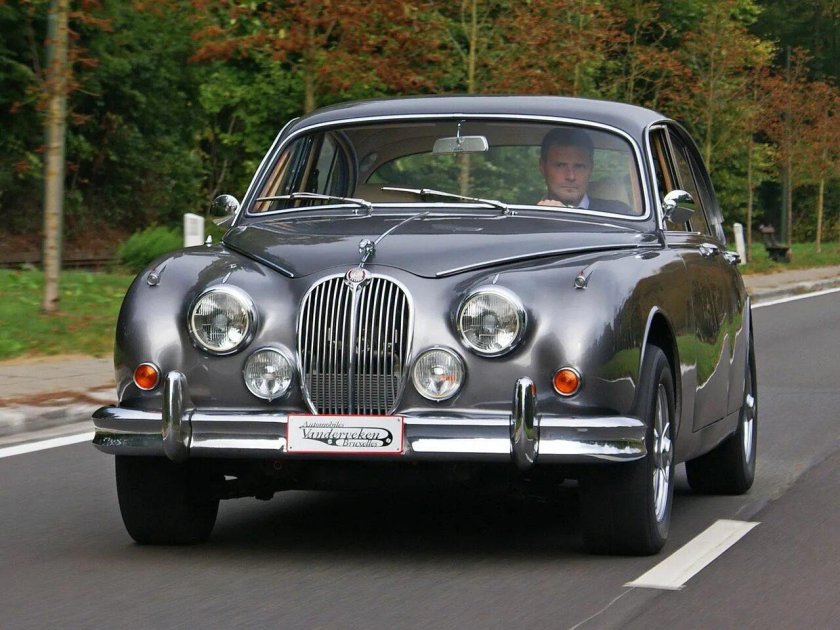 Jaguar Mark 2
