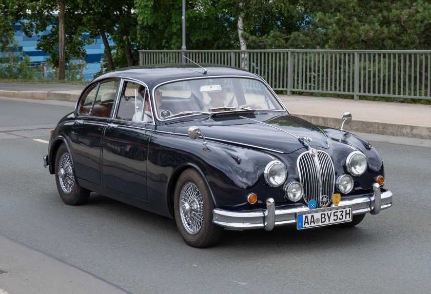 Jaguar MK II