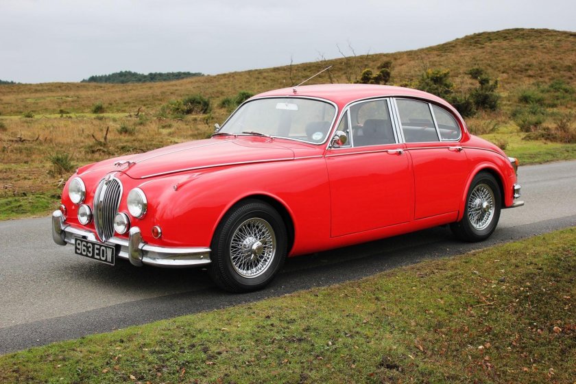 Jaguar MK II