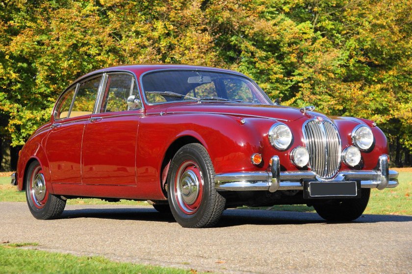 Jaguar MK II