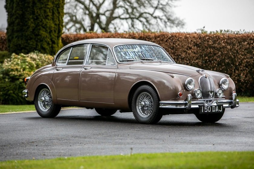 Jaguar MK II
