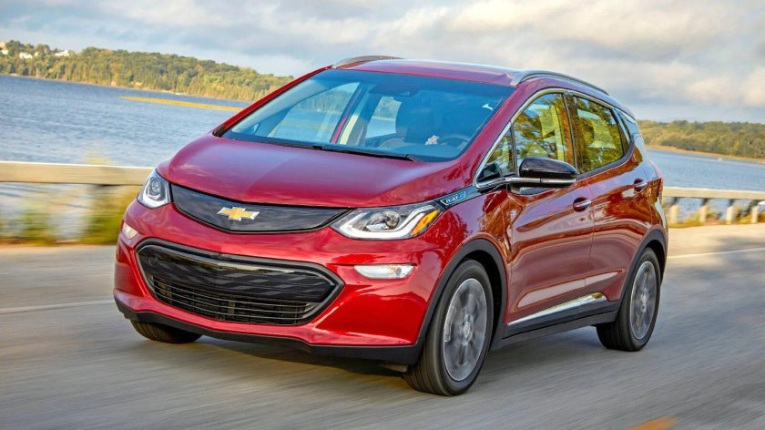 Chevrolet bolt электромобиль