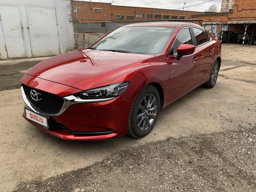 Мазда 6 красная седан