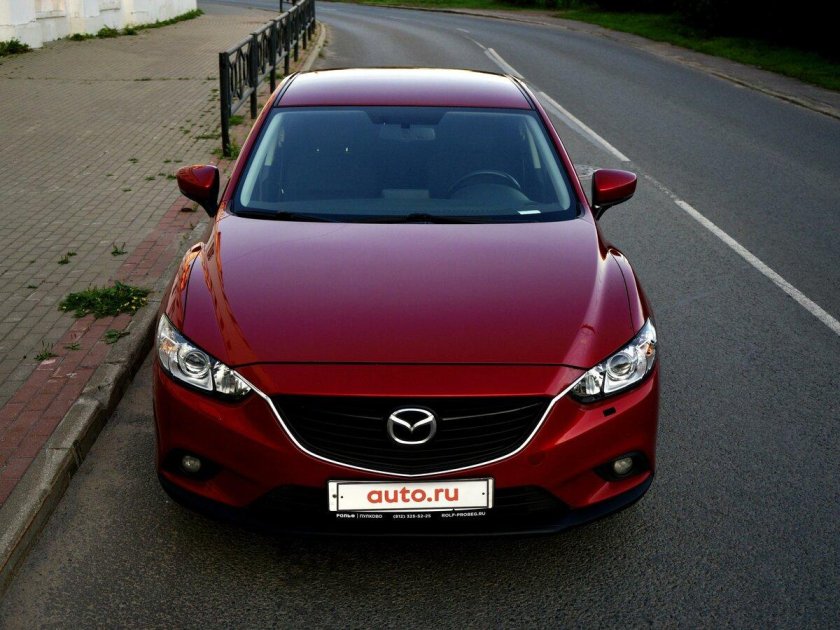 Мазда 6 красная