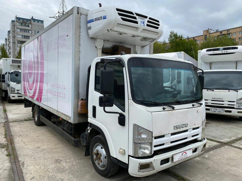 Исузу NPR самосвал 10 тонник