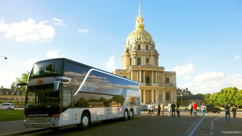 Туристический автобус