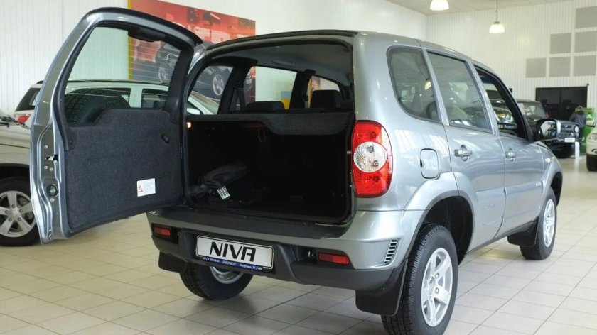 Шевроле нива 212300