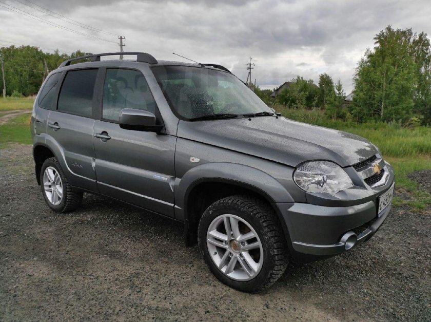Chevrolet niva 2012