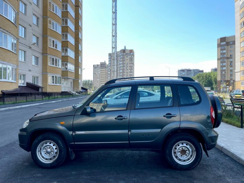 Нива шевроле 2009