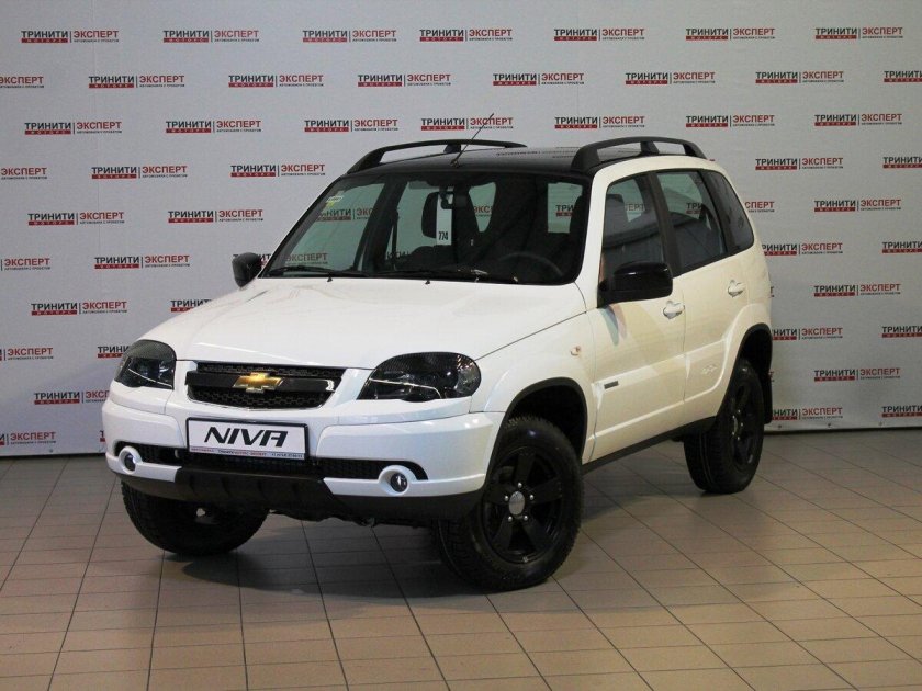Niva Chevrolet 2018 белая