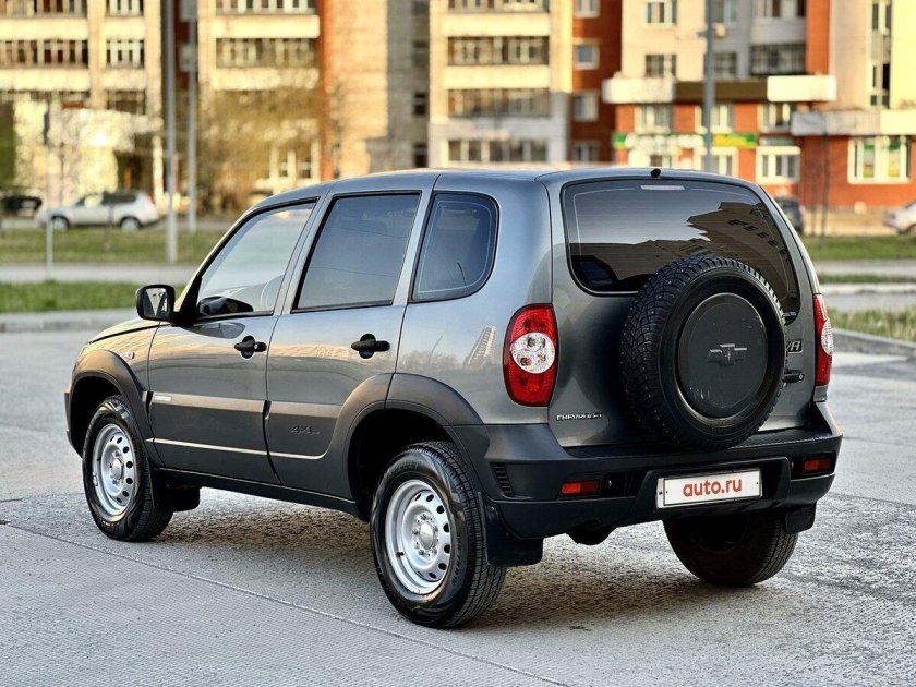Chevrolet Niva 1