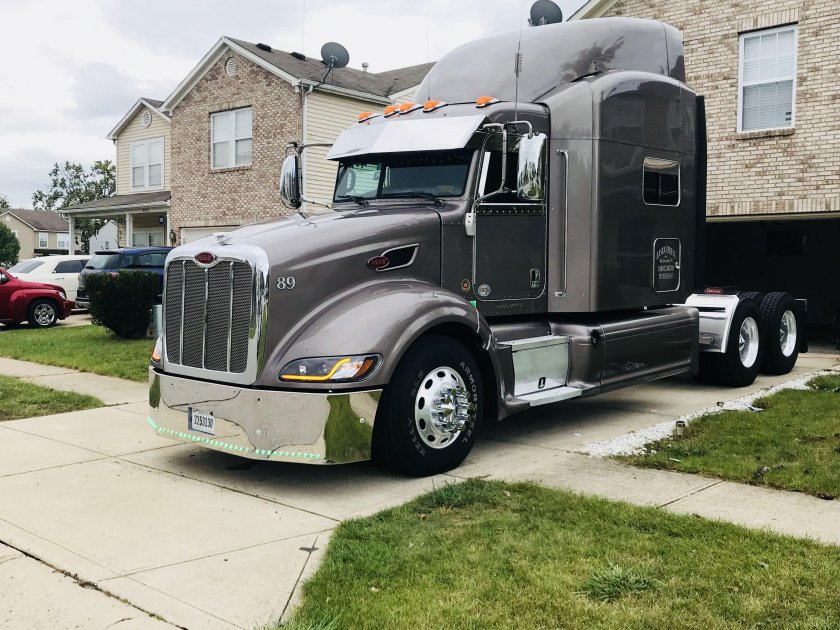 Петербилт 386