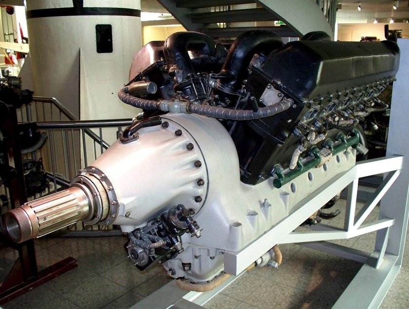 Двигатель Микулин ам38 ф