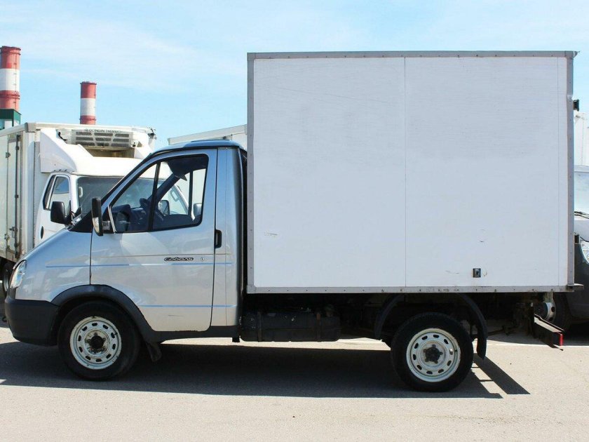 ГАЗ-2310 фургон промтоварный