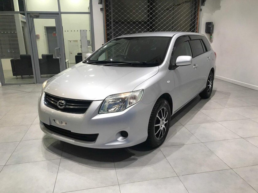 Тойота королла филдер 2008