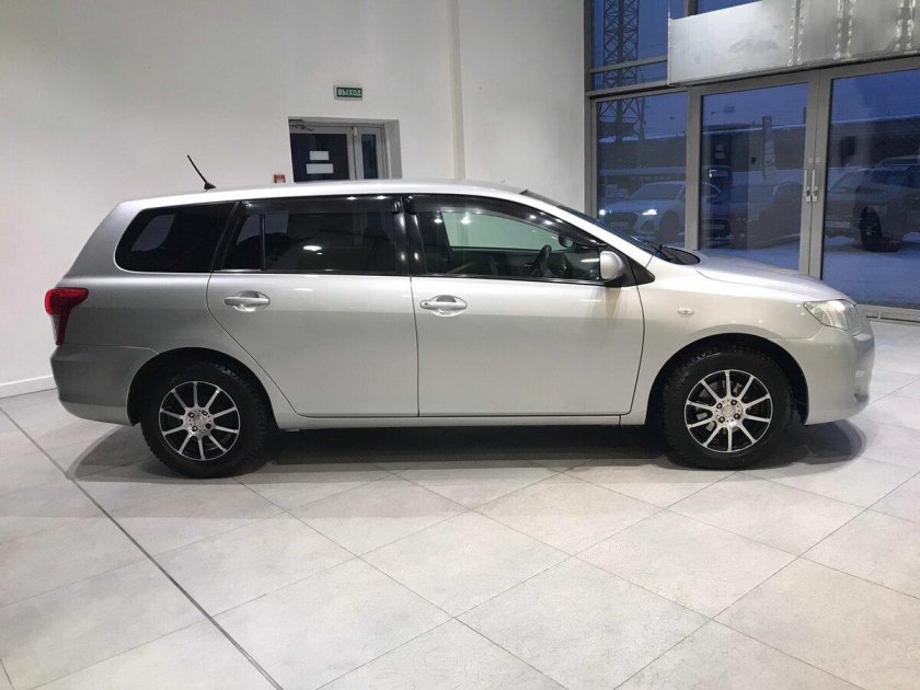 Toyota corolla fielder 2007