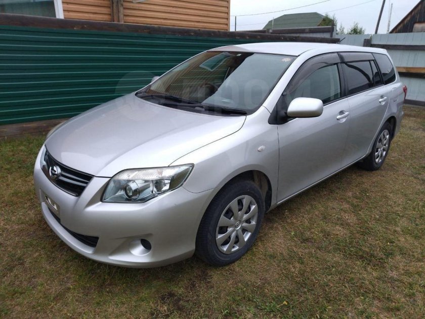 Королла Филдер 2011