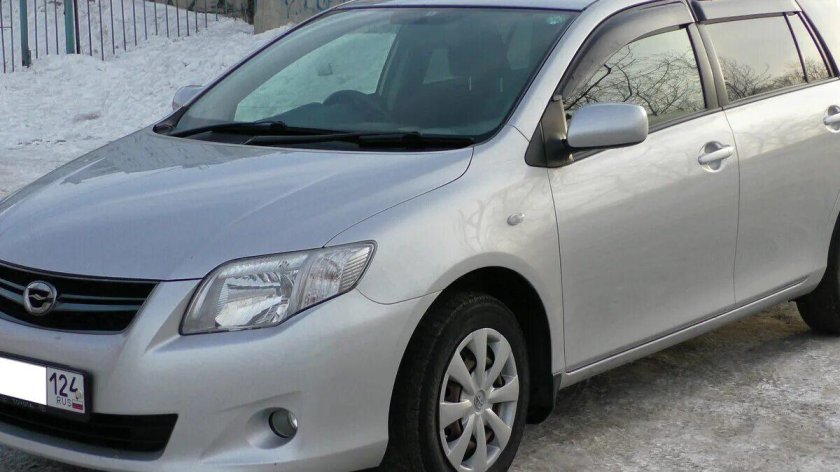 Toyota Королла Филдер 2010