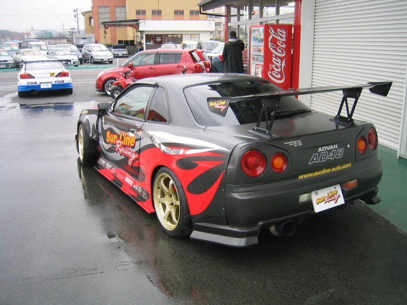 Nissan Skyline r34 Sunline Racing