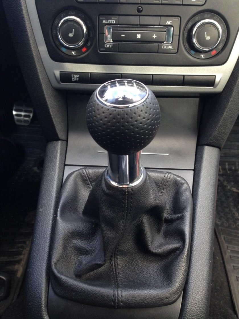 Ручка МКПП Skoda Octavia a5