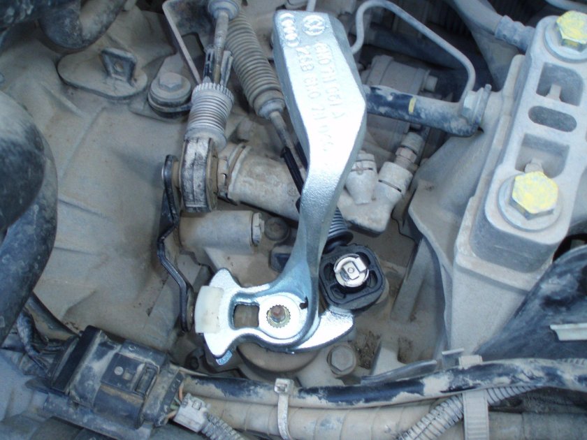 Наконечник тросика переключения передач Шкода Октавия а 5