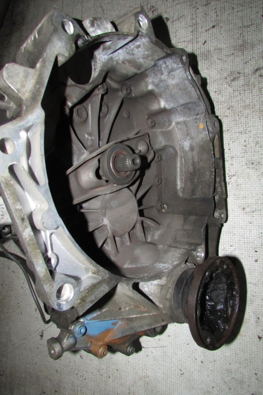 Какие датчикиустонавлены в МКПП для Seat Ibiza 6l