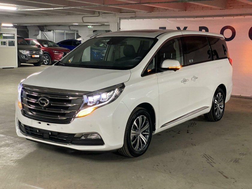 Минивэн GAC gm8