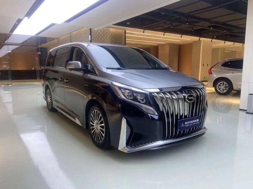 Китайский минивэн gac m8
