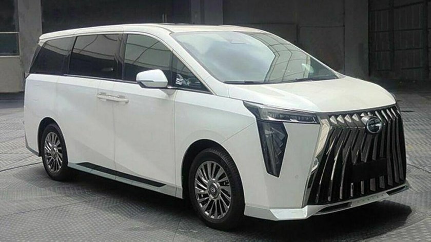 Минивэн GAC gm8