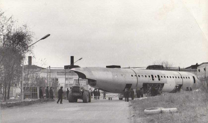 Авиационный завод Саратов