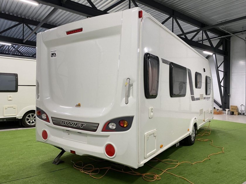 Swift прицеп кемпер