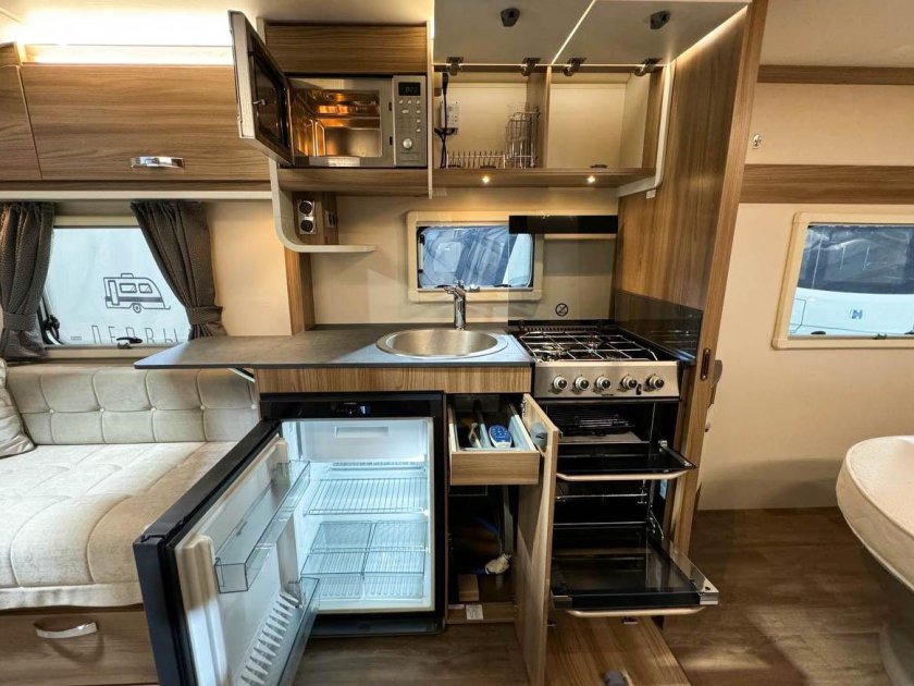 Кемпер автодом