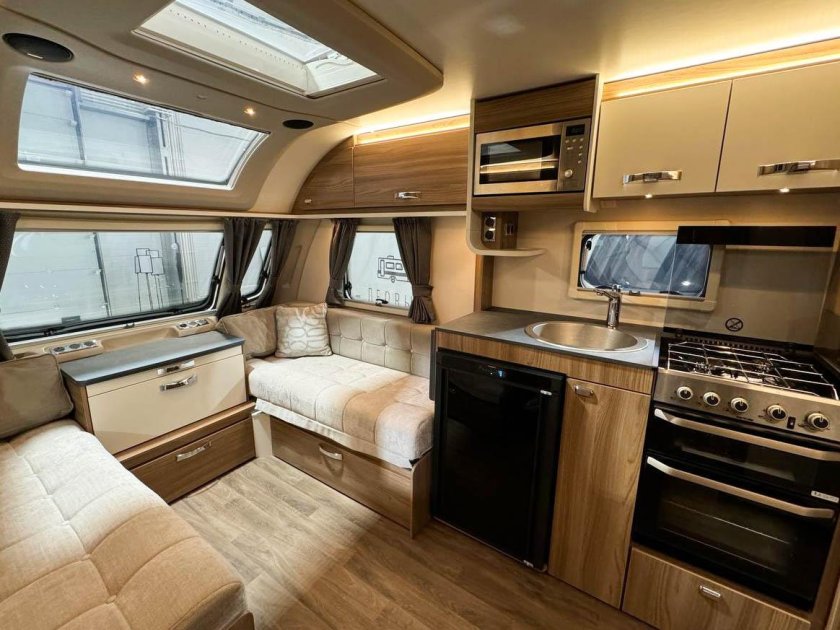 Кемпер прицеп