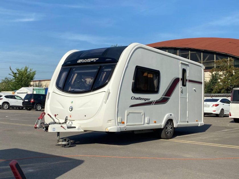 Прицеп-дача Swift Challenger 470 se