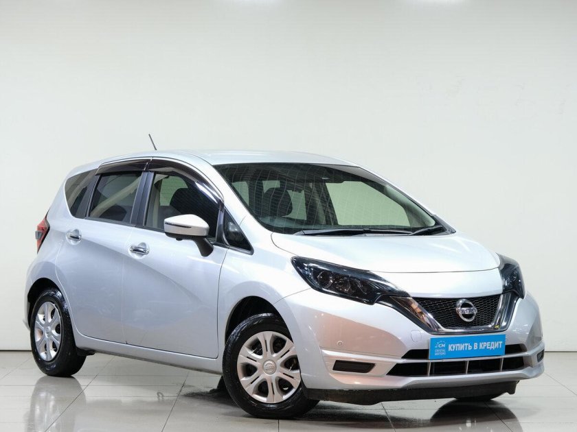 Ниссан ноут 2018