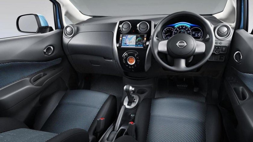 Nissan Note 2014 салон