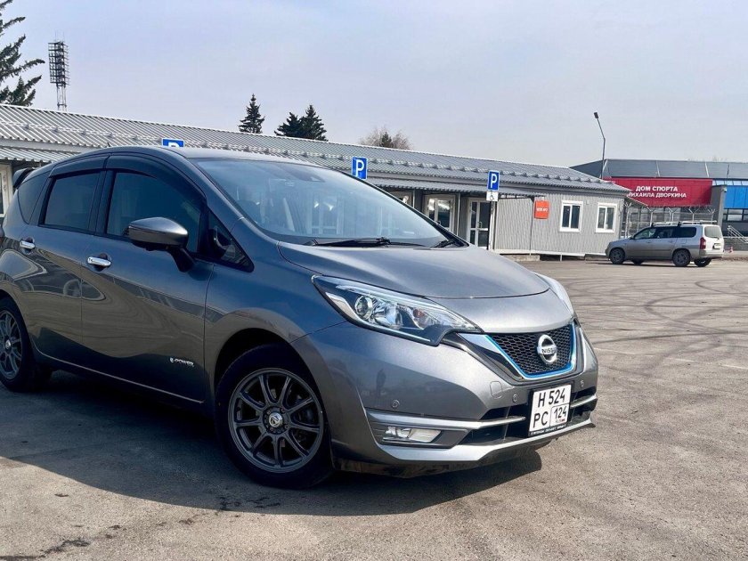 Nissan note ii