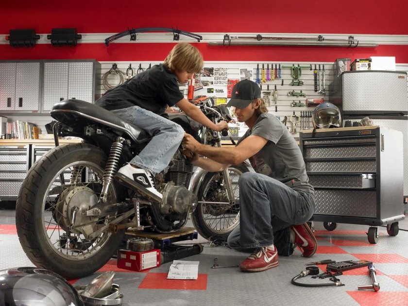 Гараж для мотоцикла