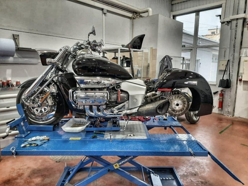 Мотоциклы на сервисе