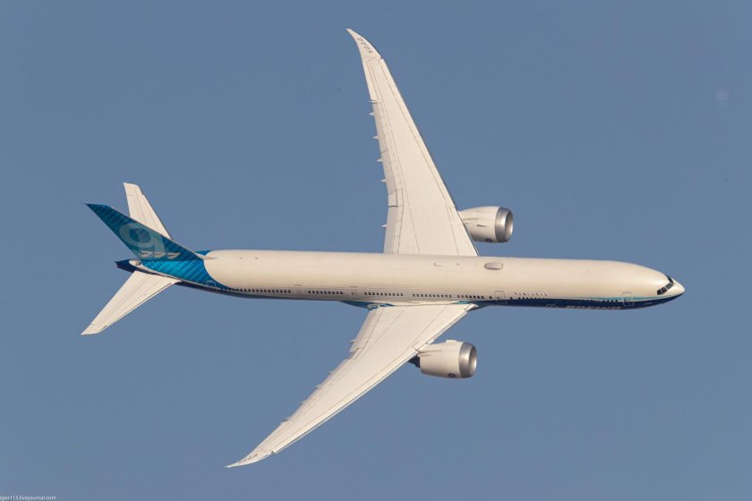 Boeing 777 9