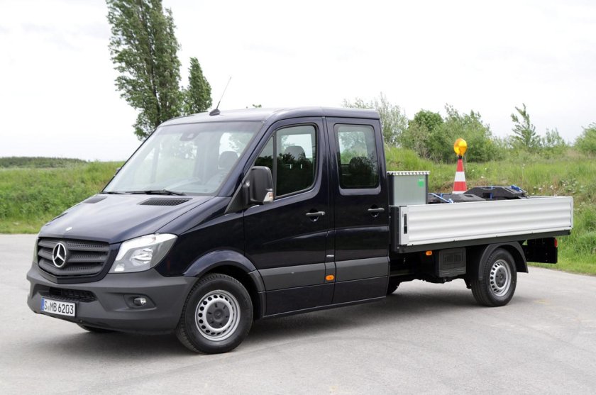 Мерседес Бенц Спринтер бортовой
