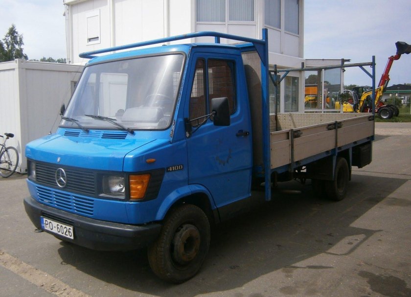 Мерседес 410